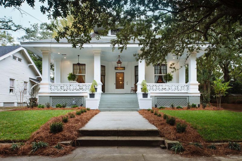 Graceful Front Porches