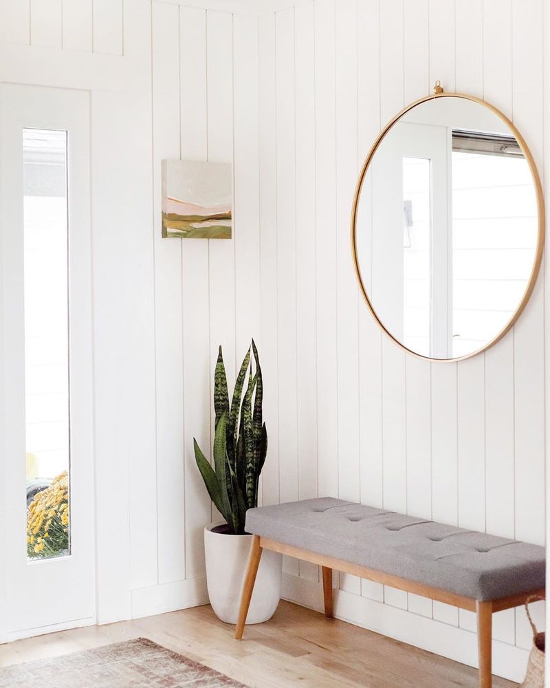 14 Style Secrets From People With Beautiful Homes - Decor Hint Keep Clutter to a Minimum
