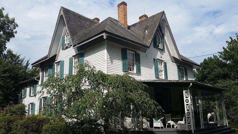 16 Bourbon-Era Mansions In Kentucky That Crumbled Through The Ages - Decor Hint Edgewood Estate – Harrison County