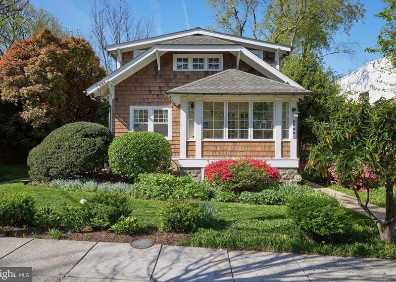 Time's Almost Up For These 13 Washington, D.C. Home Styles, Will They Disappear By 2030? - Decor Hint American Craftsman: Handmade Beauty Becoming Scarce