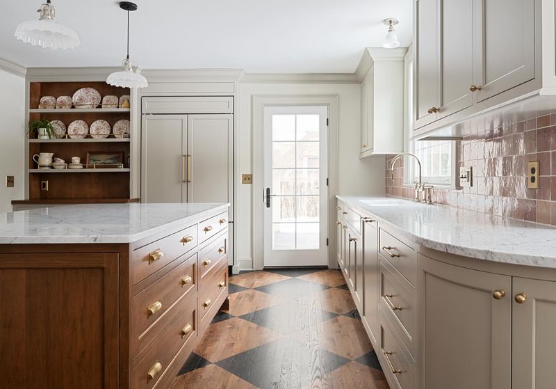 25 French Country Kitchens Designs To Inspire Your Space - Decor Hint Plate Racks and Dish Displays