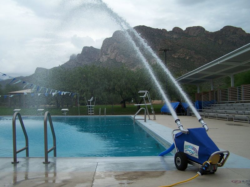 37 Stylish Poolside Designs That Make Everyday Feel Like Vacation - Decor Hint Portable Misting System