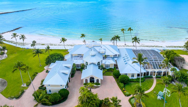 From Miami To Beverly Hills 23 Estate Sales That Just Rocked The Market - Decor Hint Gordon Pointe Compound