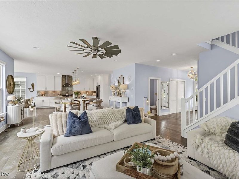 Ohio's Real Estate Shake-Up: 7 Home Types Losing Value By 2025 (And 10 Ready To Boom!) - Decor Hint Homes With Outdated Luxury Features: Yesterday's Wow Factor