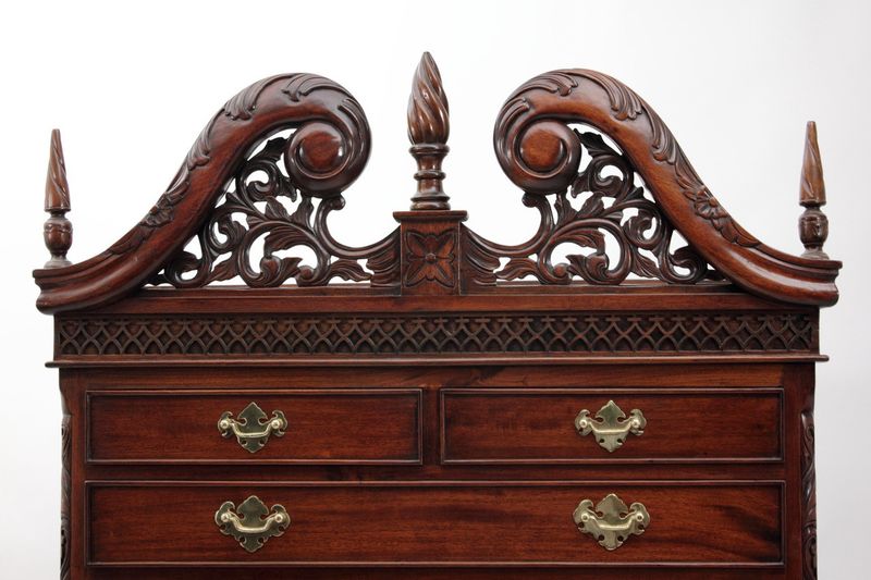 Early American Colonial Furniture