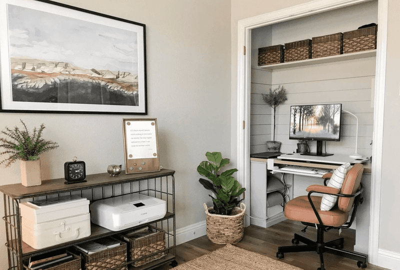 GIANT NO #2: Makeshift Home Office Setup