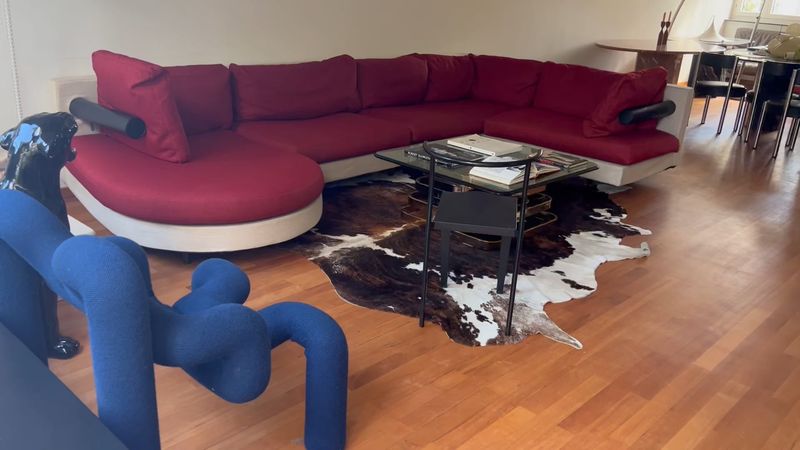 8 Couch Colors Making Arizona Living Rooms Look Stuck In The Past, And 9 Fresh Picks Designers Love - Decor Hint Maroon: The College Dorm Holdover