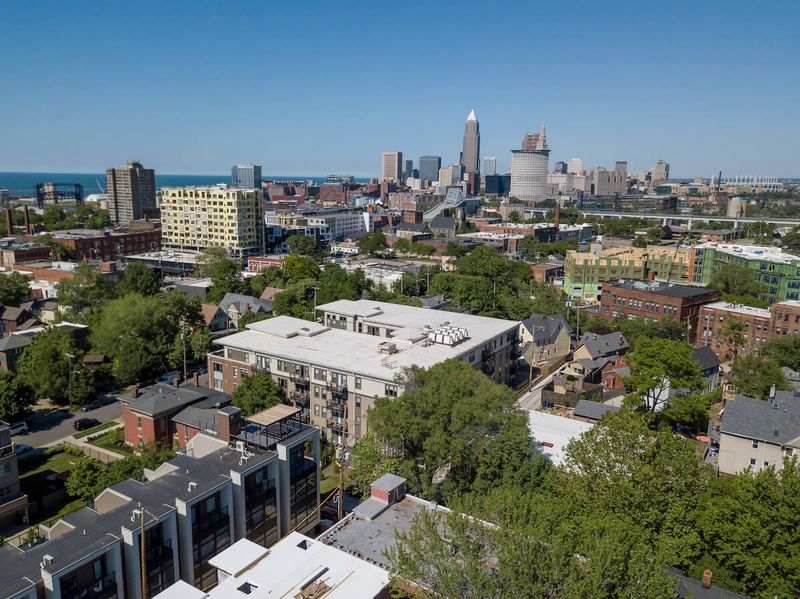 7 Types Of Homes In Ohio That May Lose Value And 3 That Are Trending Up - Decor Hint Walkable Urban Neighborhoods