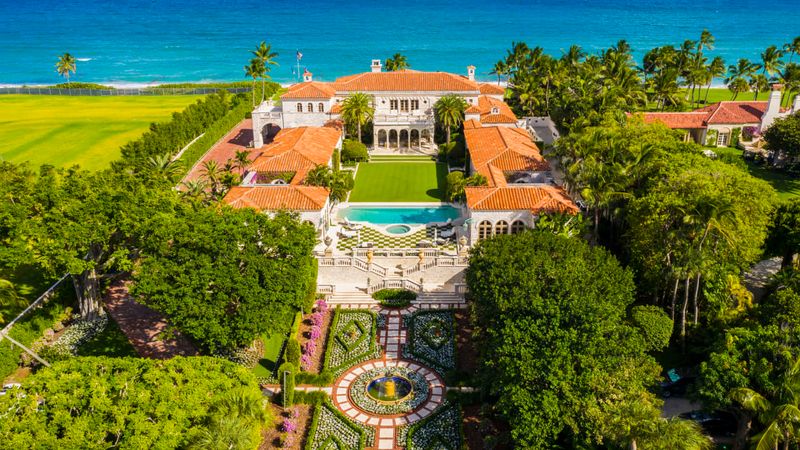 From Miami To Beverly Hills 23 Estate Sales That Just Rocked The Market - Decor Hint Palm Beach Oceanfront Retreat
