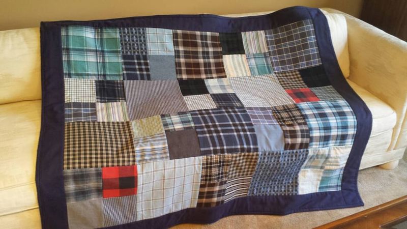 Simple Weekend DIY Projects With A New England Touch - Decor Hint Patchwork Flannel Throw Blanket Without Sewing