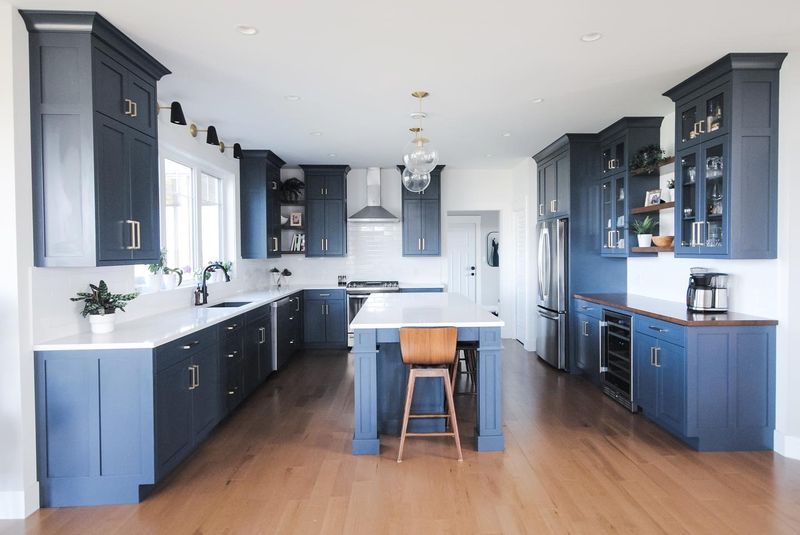 16 Colors To Paint Your Small Kitchen Cabinets That Aren't Just White - Decor Hint Navy Blue