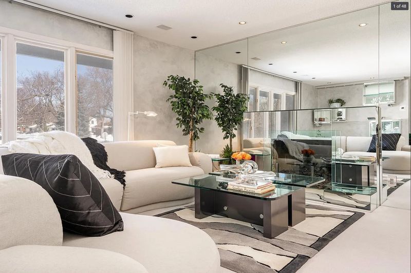 I've Seen These 10 Outdated Decor Choices Again And Again And These 5 Are The Worst Offenders - Decor Hint Mirrored Walls