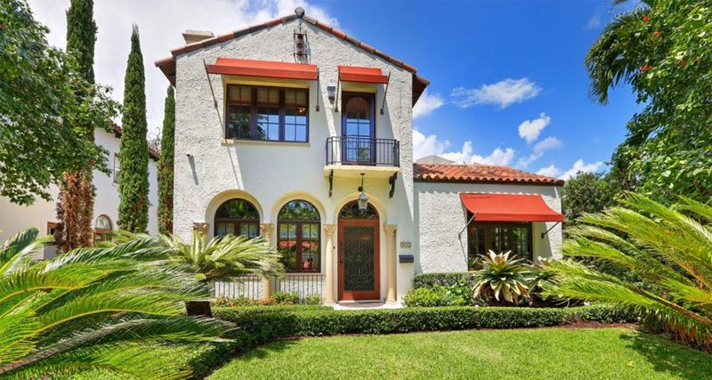 Florida's 12 Home Designs That Could Be History In The Next Decade - Decor Hint Spanish Colonial Revival: Conquistador Chic
