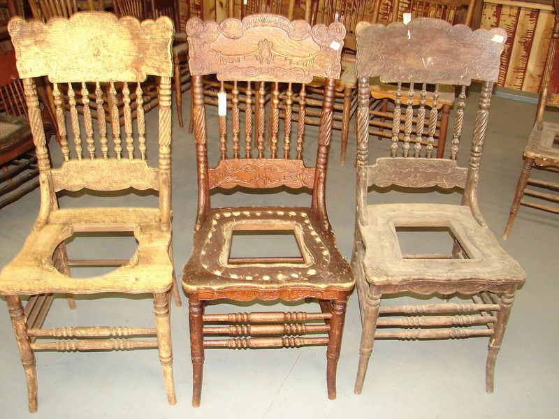 4 Pennsylvania Antiques Found In Lebanon Homes That Could Fetch High Prices And 7 That Might Not Sell For Much - Decor Hint Pressed Back Chairs