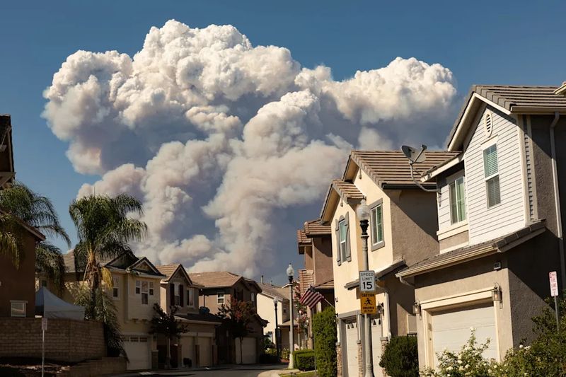 Los Angeles Housing Outlook 13 Properties At Risk Of Decreasing In Value - Decor Hint Homes Without Insurance Access