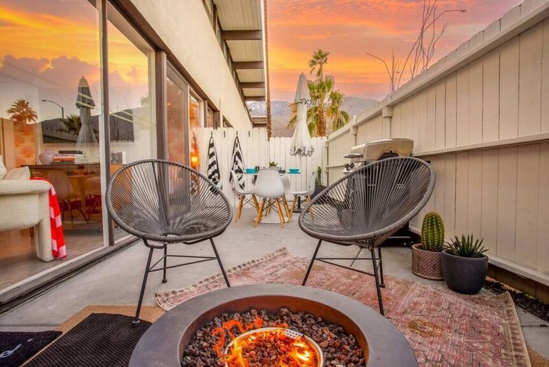By Late 2025, Expect These 12 Sleek Outdoor Trends From Chicago Condos To Go Big - Decor Hint Chic Fire Features