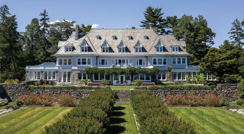 These 5 Connecticut Homes May Lose Value Fast But 7 Others Could Grow Even More - Decor Hint Large Mansions With Excessive Energy Costs