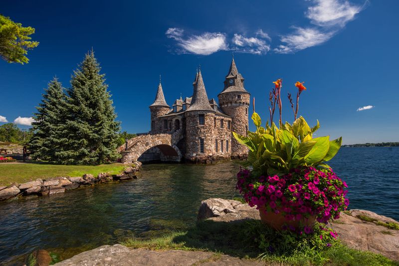 7 Of The Cheapest Mansions In America Plus 5 More You Won't Believe Are That Affordable - Decor Hint Boldt Castle