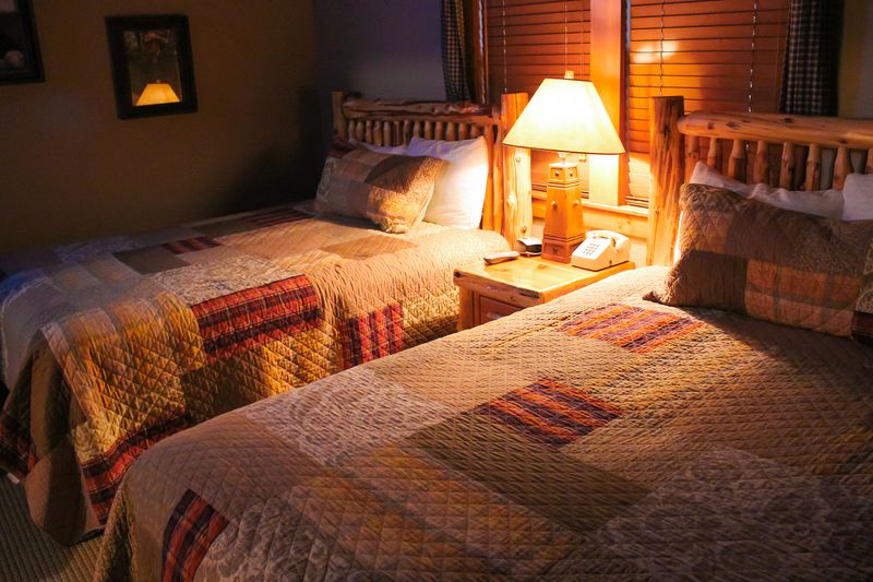 From Bismarck With Style: North Dakota's Vintage Touches Still Turn Heads - Decor Hint Quilted Throws With Prairie Stories