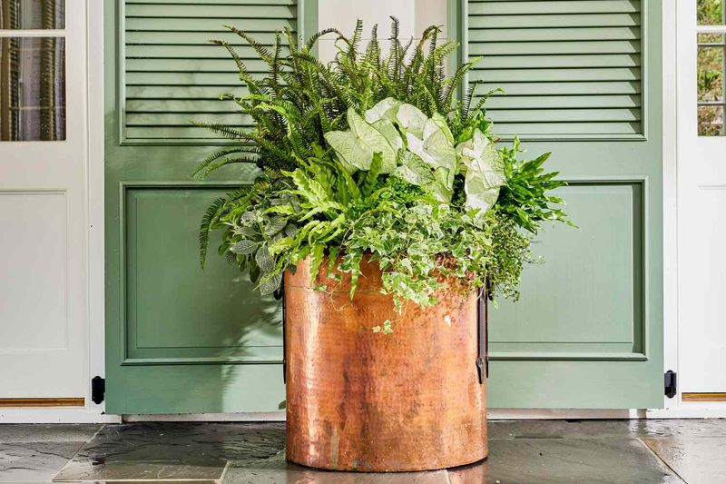 8 Front Porch Features Texas Homeowners Add Without Thinking Twice - Decor Hint Texas-Sized Planters