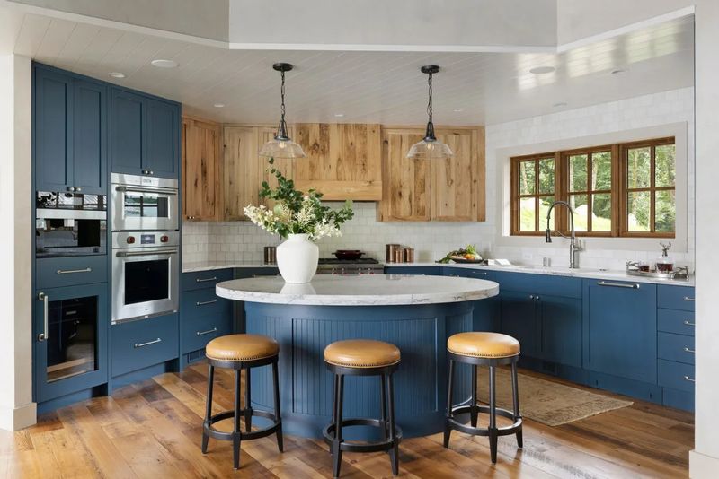Minnesota DIYers' Weekend Projects That'll Make Your Home The Talk Of The Town - Decor Hint Lake-Inspired Kitchen Cabinet Refresh
