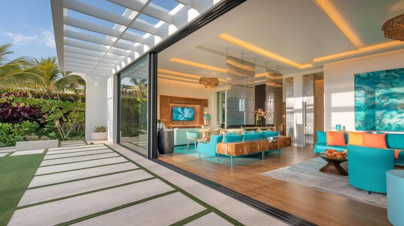 Retro Yet Fresh: 11 Miami Home Trends That Never Go Out Of Style - Decor Hint Indoor-Outdoor Living Spaces