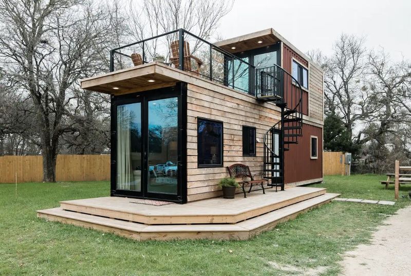 18 Of The Best Spacious Tiny Homes You'll Love - Decor Hint Container Home Reimagined