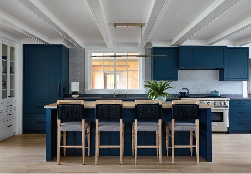 Choose 8 New Kitchen Colors New Hampshire Designers Swear By In 2025 And 4 More To Try - Decor Hint Portsmouth Navy