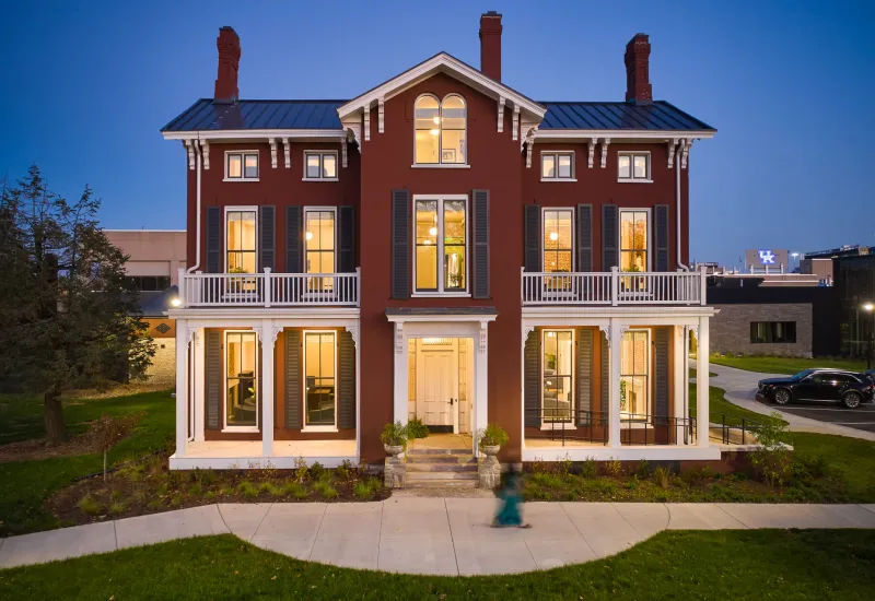 See 7 Things In Kentucky Houses Trending Up And 7 That Never Lost Their Charm - Decor Hint Energy-Efficient Updates With Historical Respect