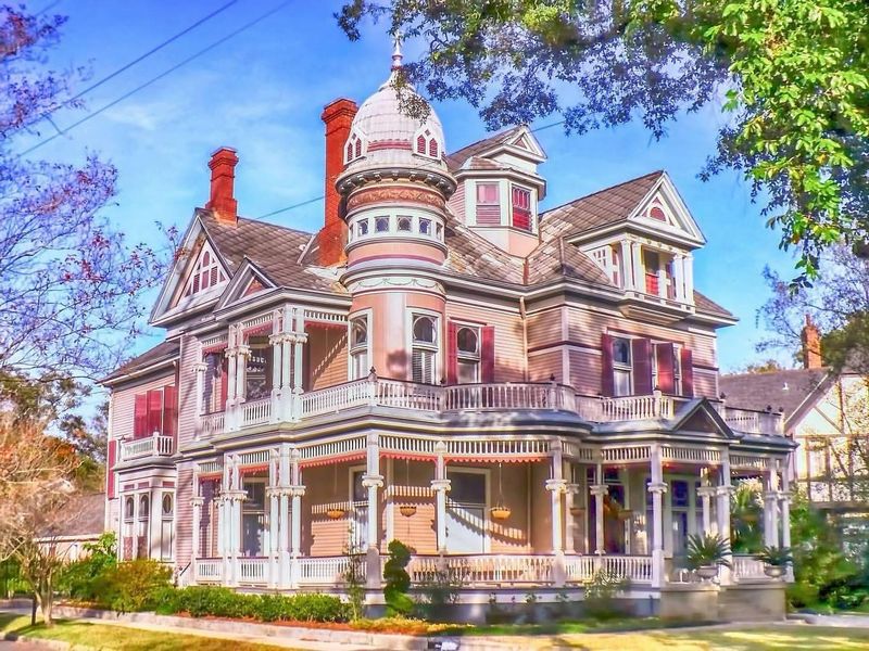 Iconic Texas Porches That Define Southern Living - Decor Hint Victorian-Era Gingerbread Porches