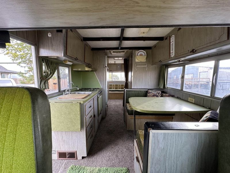 1970s Winnebago Brave (Unrestored)