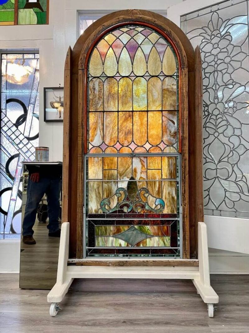 10 Must Toss Items In A Wisconsin Home And 10 Pieces To Treasure - Decor Hint Leaded Glass Windows (Treasure)