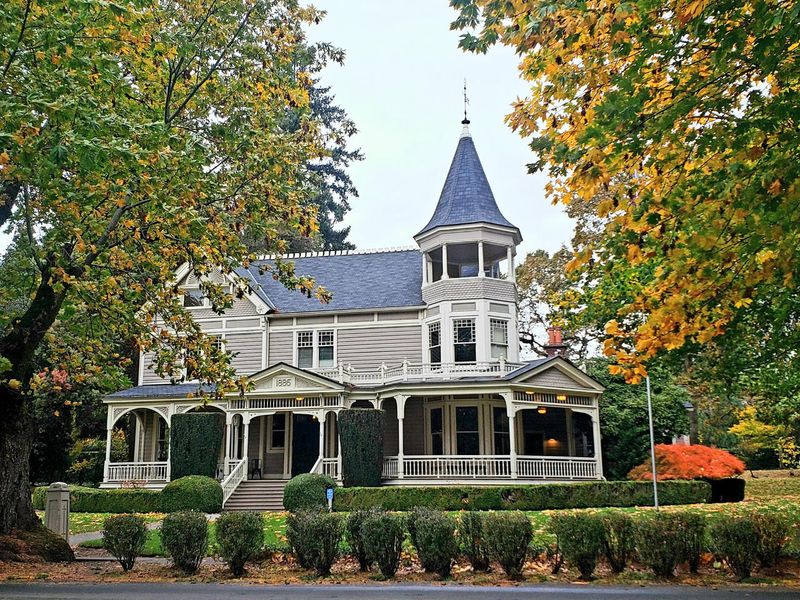 Step Inside Vancouver's Marshall House For A Journey Through Victorian Elegance - Decor Hint Historical Context
