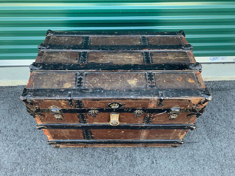 From Barns To Bedrooms: Rustic Antiques That Bring Real Value Home - Decor Hint Weathered Wooden Trunks: Storage with Stories