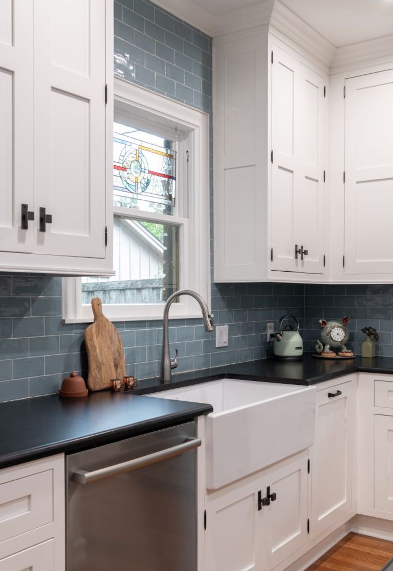 Avoid These 9 Kitchen Mistakes And Try These 9 Designer-Approved Fixes Instead - Decor Hint Choose Timeless Backsplash Materials Like Subway Tile