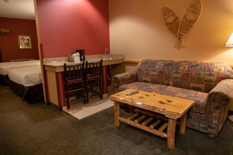 Colorado Homes Still Using These 10 Couch Colors? Time For An Upgrade - Decor Hint Olive and Rust Plaid