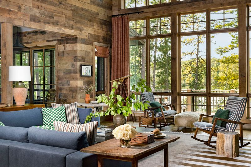 10 Warm & Welcoming Decorating Touches That Make Wisconsin Homes Truly Feel Like Home - Decor Hint Natural Wood Elements With Character