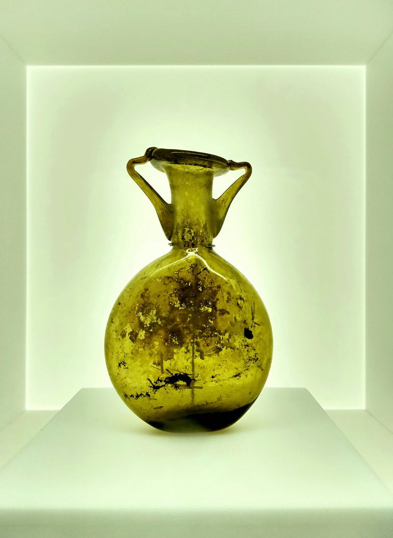 8 Signs An Estate Sale Item May Be Valuable - Decor Hint Unusual Shapes Or Forms That Stand Alone