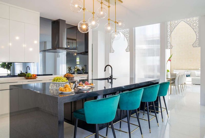 10 Kitchen Colors Las Cruces Designers Love For 2025 Over Endless Greens (Plus 4 More Stunning Picks) - Decor Hint Rich Turquoise Accents