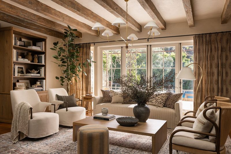What a Texas Home Taught Me About European Country Style 9 Ideas To Borrow - Decor Hint Warm, Muted Earth-Tone Palettes