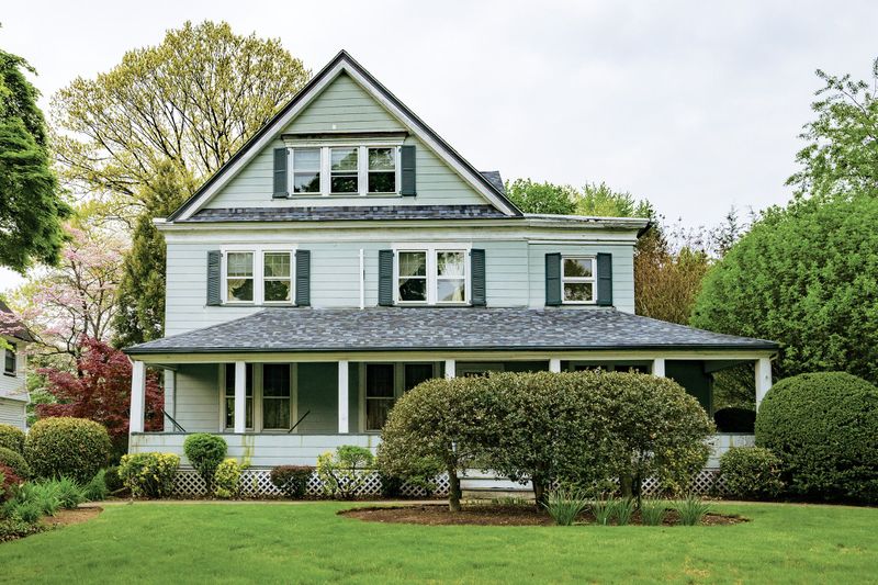10 Ways Mid-Century Modern and Victorian Homes Compare In 2025's Housing Market - Decor Hint Maintenance Costs