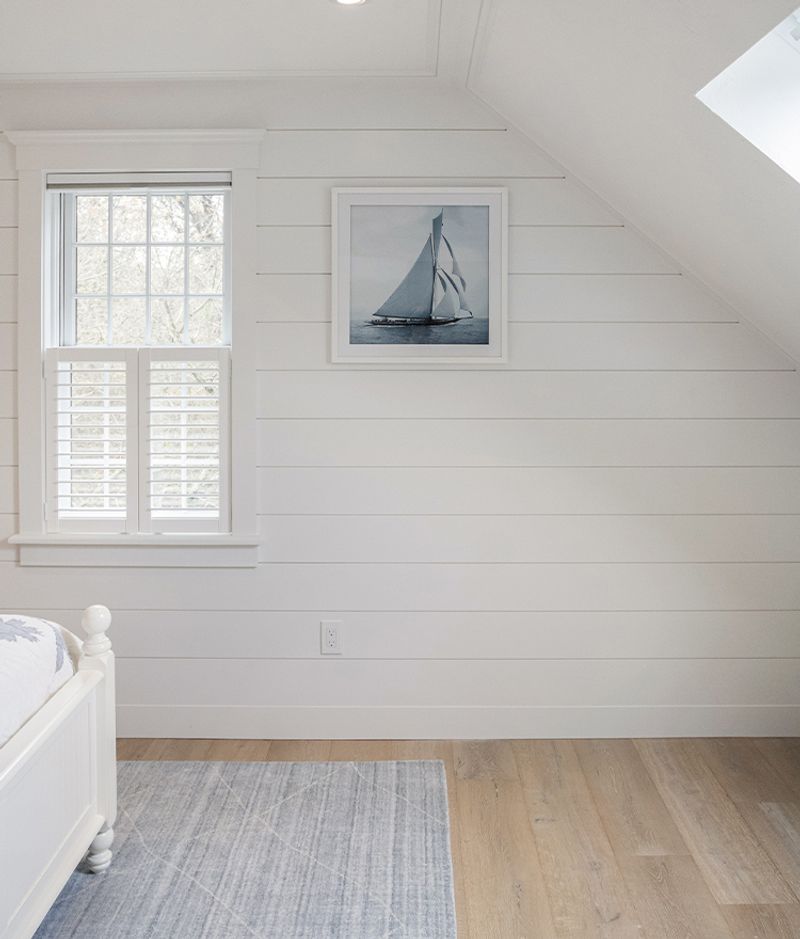 10 Signature Southern Design Elements Found In Georgia Homes And 3 You Simply Can't Skip - Decor Hint Classic Shiplap Walls