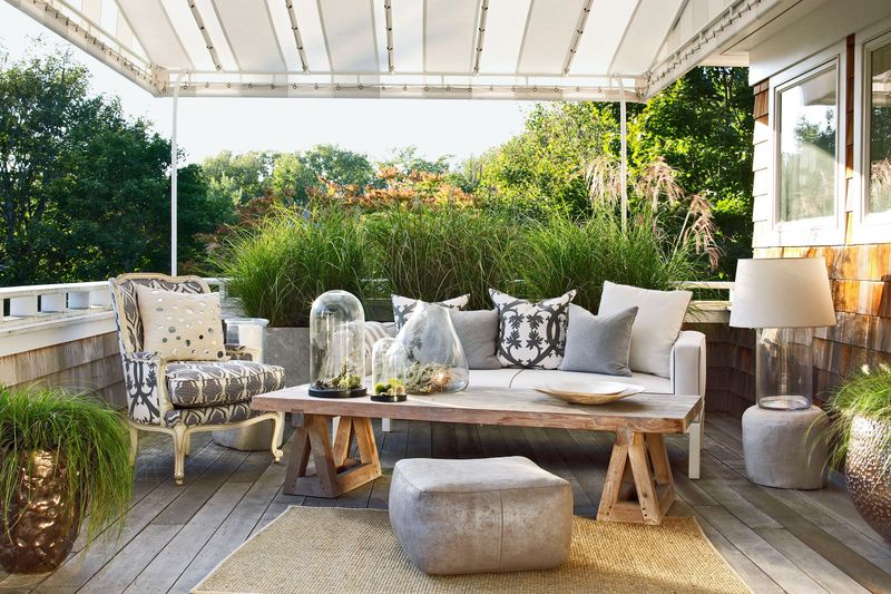 7 Coastal-Chic Porch Trends From South Carolina Beach Cottages - Decor Hint Reclaimed Driftwood Furniture With Stories To Tell