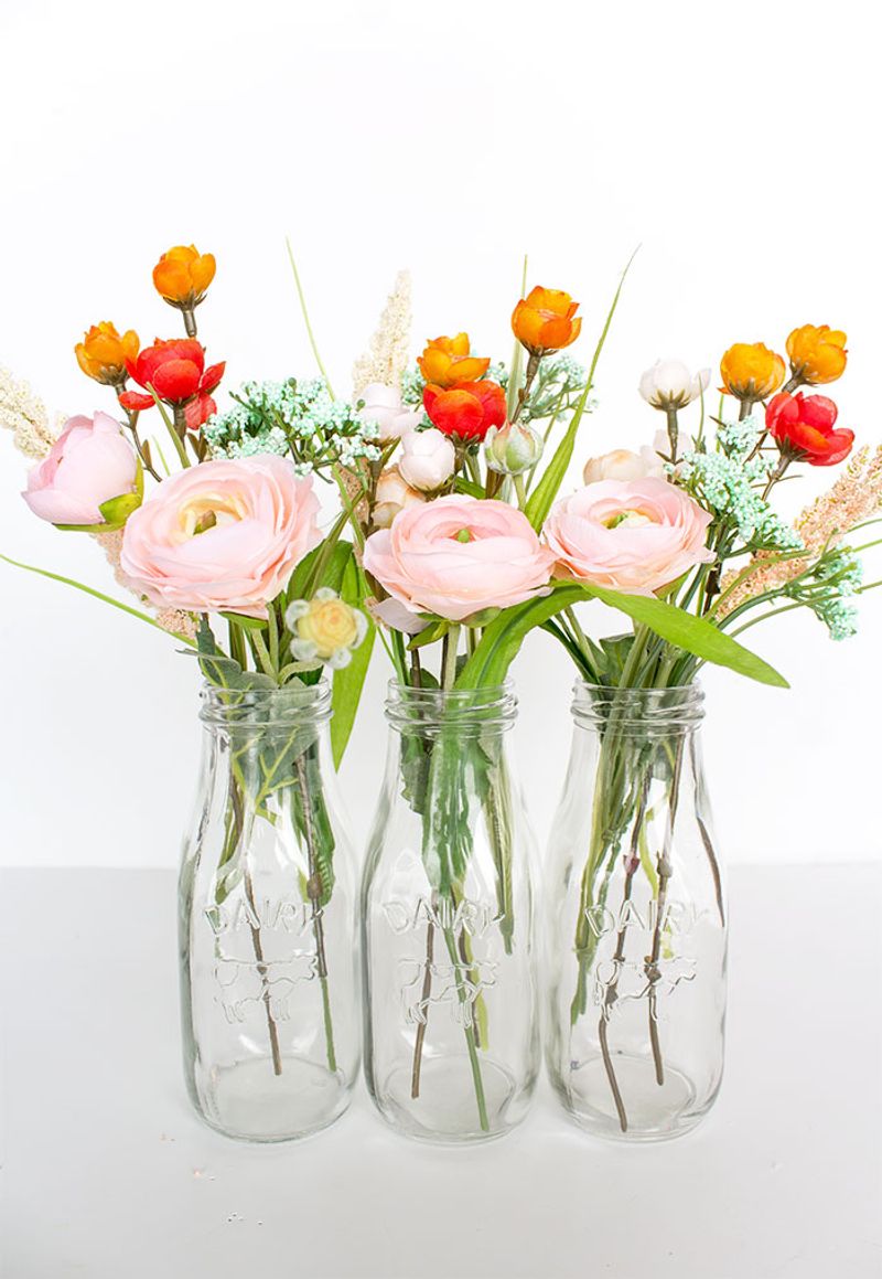 These 18 Spring Home Decor Picks Instantly Cheer Up Any Room Starting at $10 - Decor Hint DIY Wildflower Table Arrangements