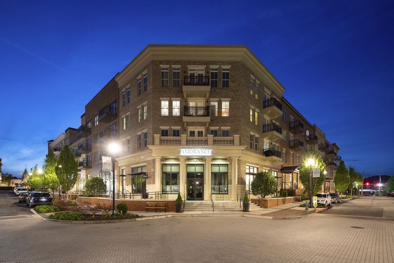 Alpharetta's Housing Shift: 3 Home Types Slipping In Value By 2025 (And 4 Seeing Growth) - Decor Hint Modern Condominiums