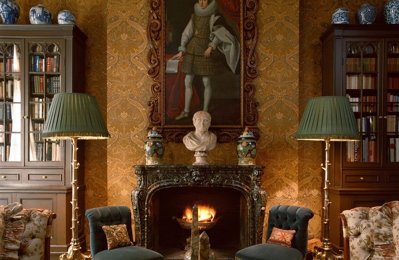 8 Antique Pieces That'll Increase In Value In 2025 And 8 That Will Decrease - Decor Hint Antique Brass Lamps: Bright Investment Future