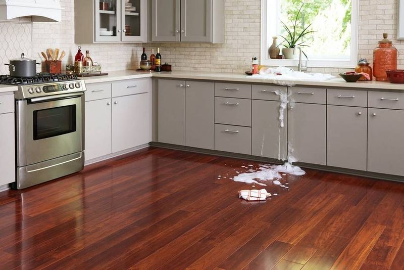 Designers Reveal 15 Kitchen 'Icks' That Are Dealbreakers For Georgia Buyers - Decor Hint Linoleum Flooring