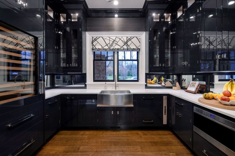 Dark Kitchen Cabinets