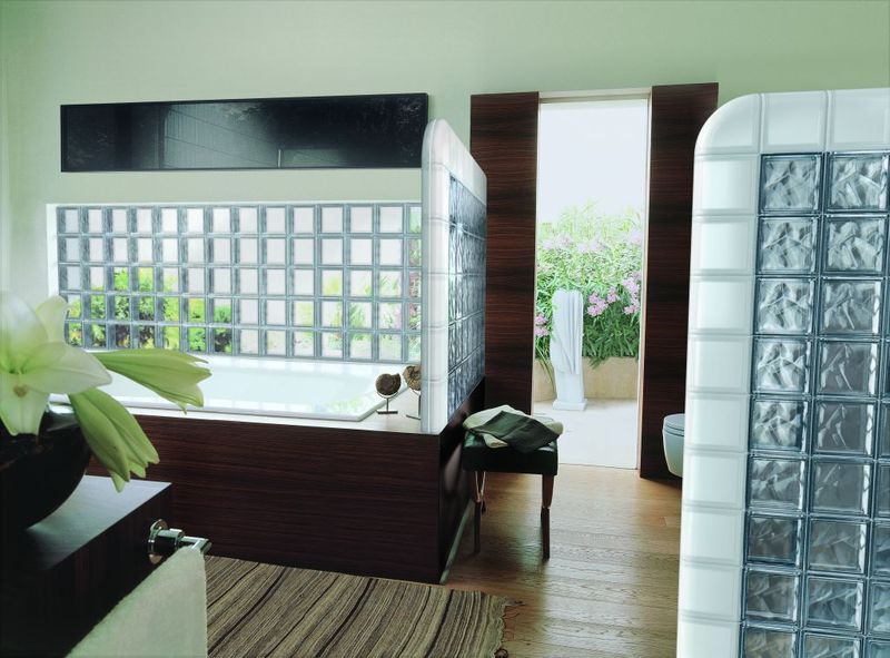 10 Dated Backsplash Trends And 10 Timeless Options They Should Be Exchanged With - Decor Hint Dated: Colored Glass Blocks