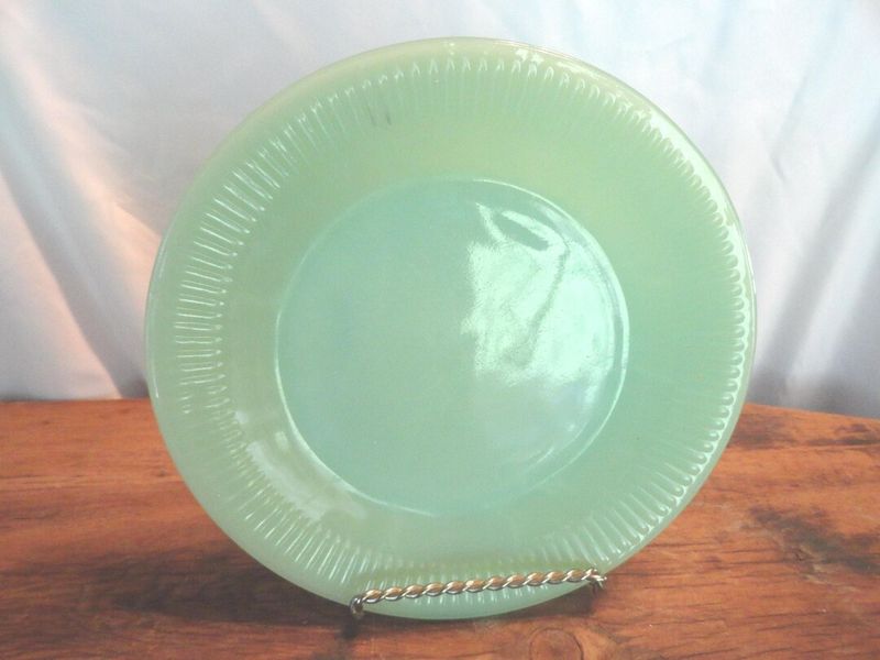 4 Vintage Decor Items In Vancouver Homes That Are Losing Value (And 8 That Remain Valuable) - Decor Hint Losing Value: Commemorative Plates and Limited Editions